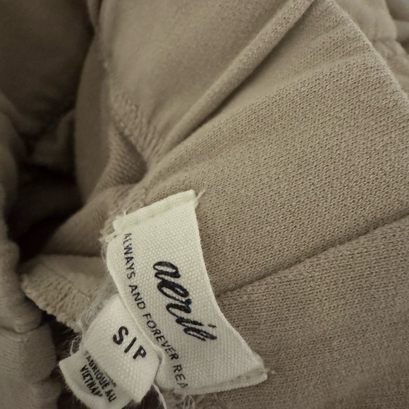 NWOT Aerie Jet Setter Jogger in Stone Harbor size Small Brand new - Picture 4 of 4